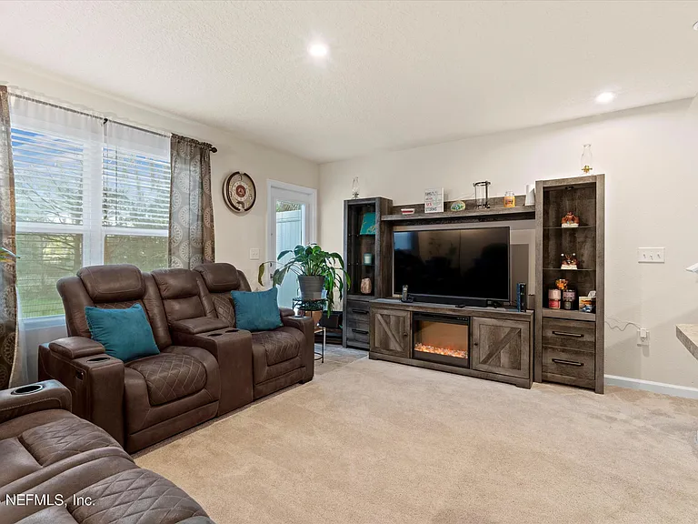 5893 Creekside Crossing Dr #A — Photo 11