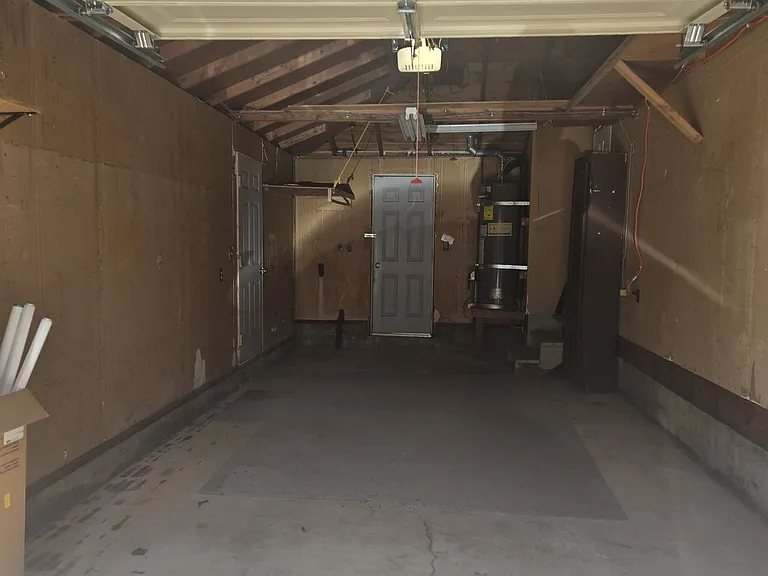 1428 Park Ave — Photo 2