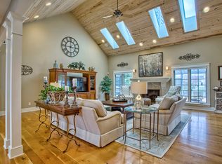 1811 Kensington Knoll Dr, Champaign, IL