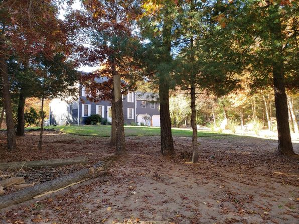 780 Gravelly Hill Rd, South Kingstown, RI 02879