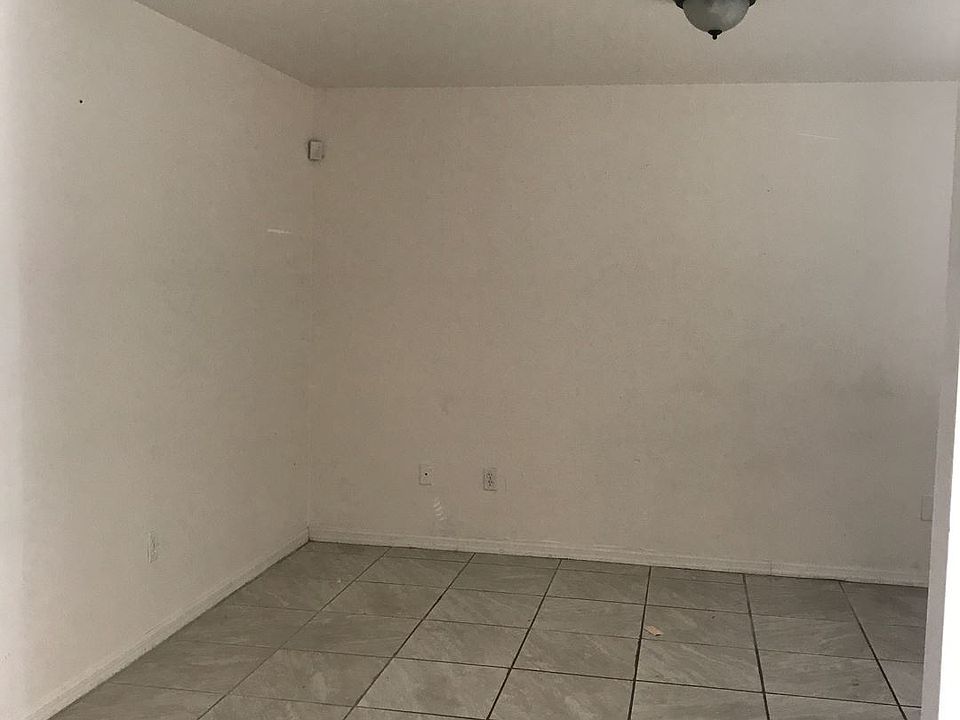 1st image of 4735 30th St SW