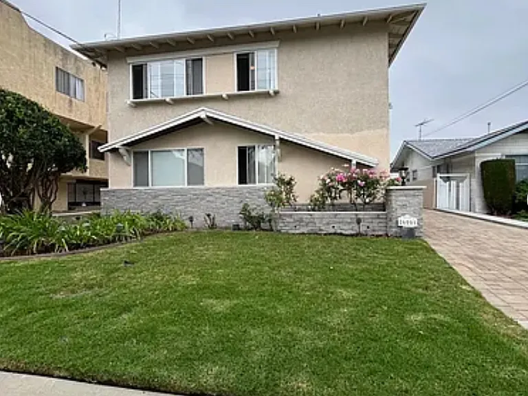 26001 Cypress St #6 — Photo 1