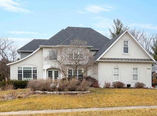 2548 Lincoln Rd, Bettendorf, IA 52722