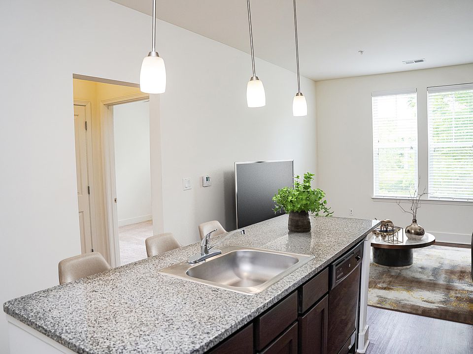 Neely - 1 BR/1 BA - 565 sq ft