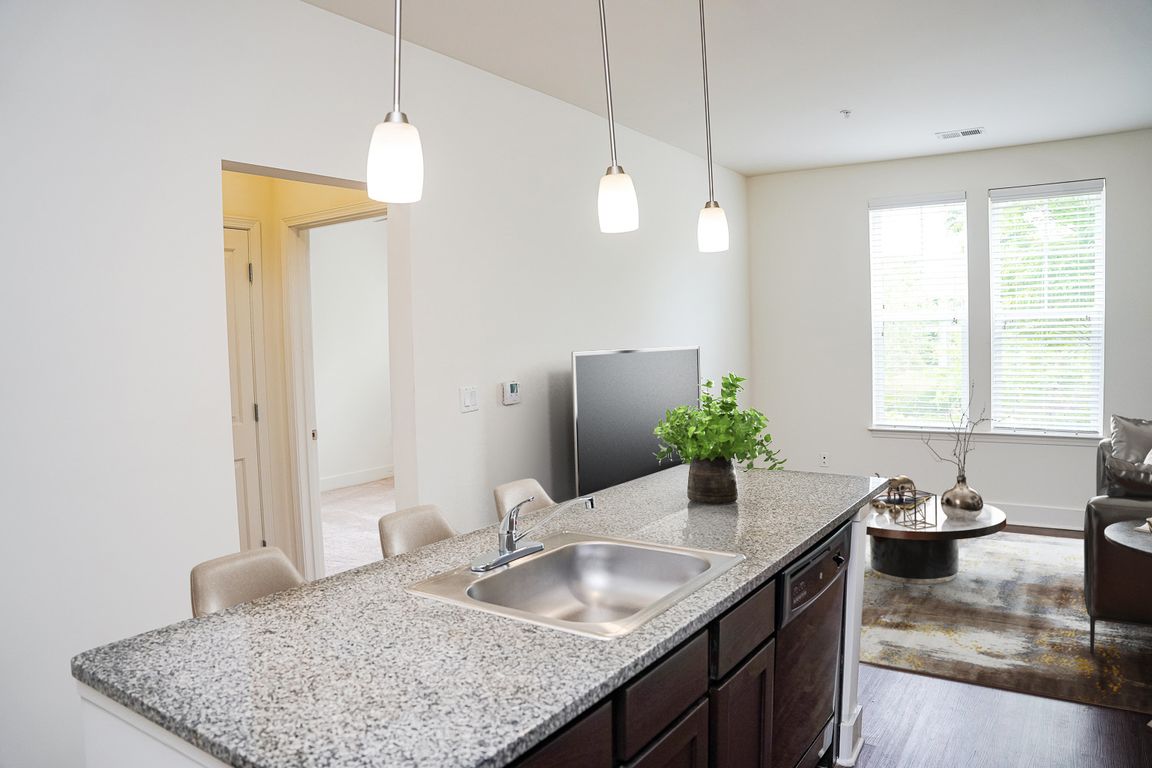 Neely - 1 BR/1 BA - 565 sq ft