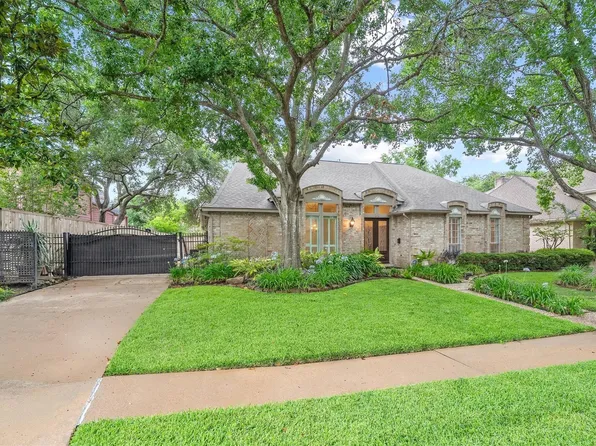 12214 Maple Rock Dr, Houston, TX 77077