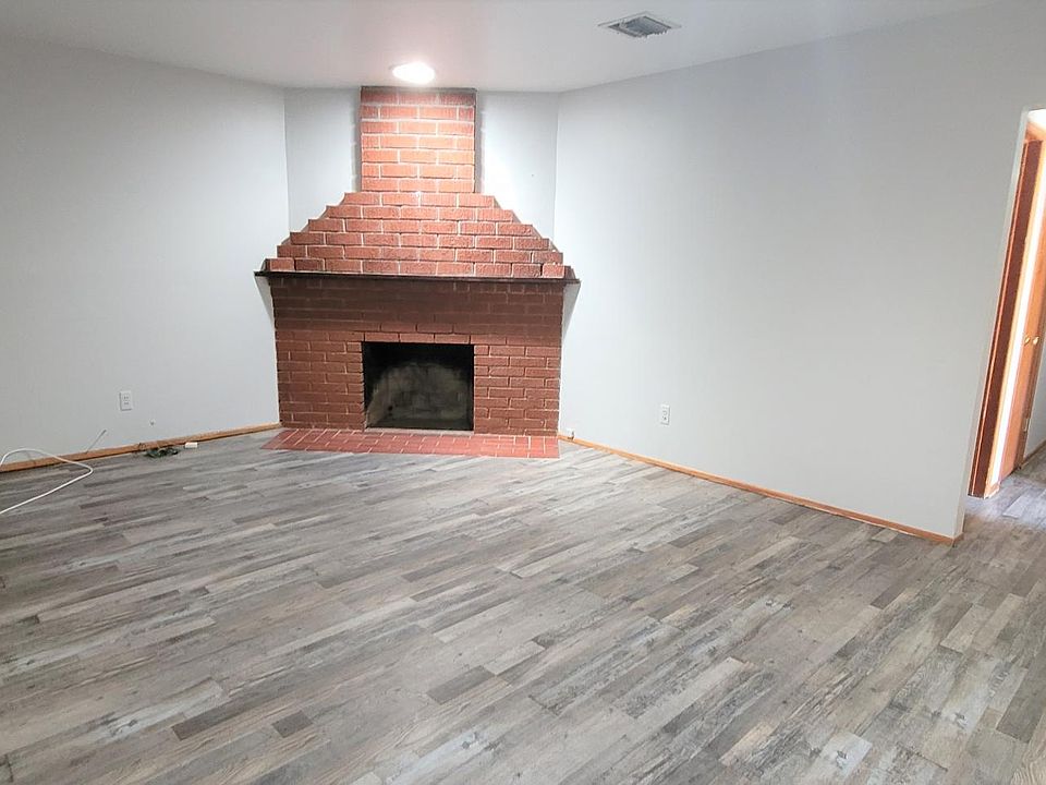 1st image of 10626 Woodward Ave