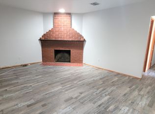 10626 Woodward Ave, Sunland, CA 91040