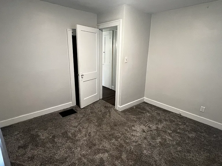 1022 Winter St — Photo 13