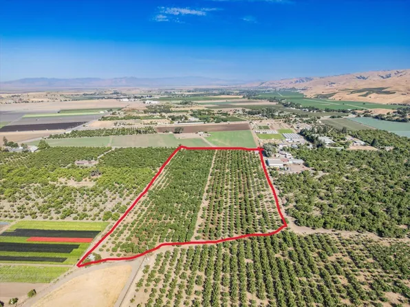 Fairview Rd, Hollister, CA 95023