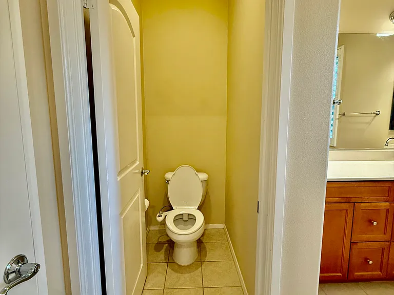 2903 W Edinger Ave — Photo 20