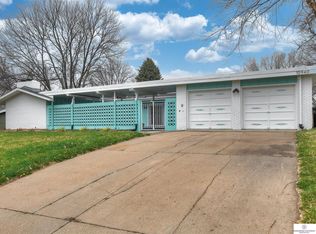 10940 Fowler Ave, Omaha, NE 68164
