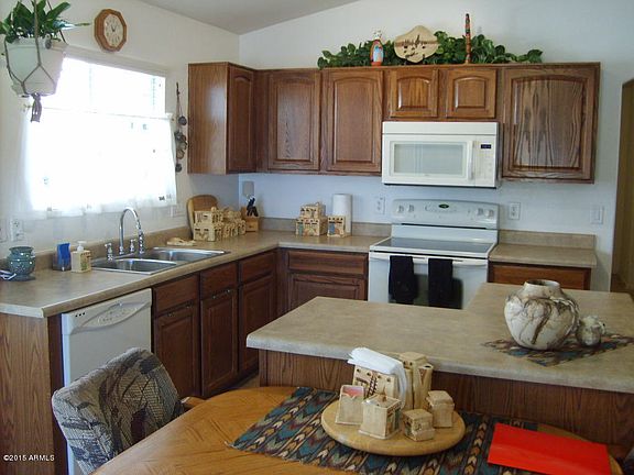 3rd image of 31848 N Cheyenne Cir