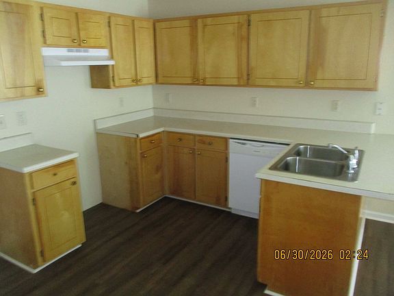 2nd image of 2201 Beachview Dr