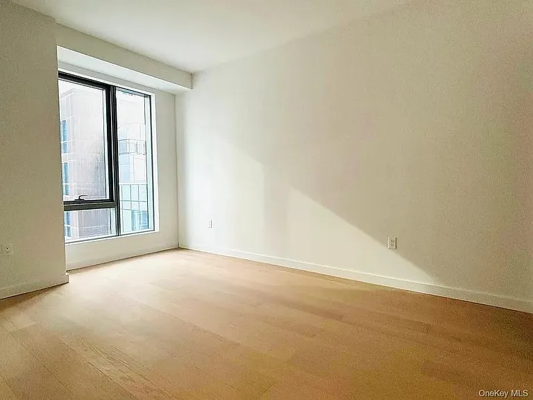 3371 Prince St #8C — Photo 12
