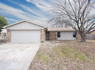 1704 Kenyon St, Killeen, TX 76543