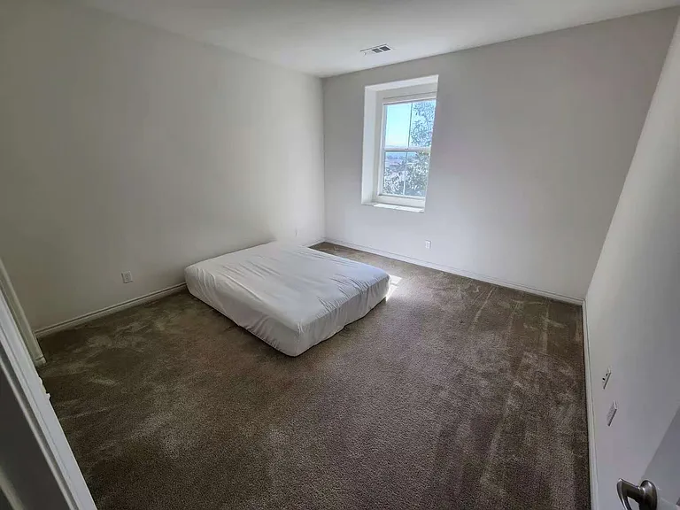 15953 Mentz Ct — Photo 12