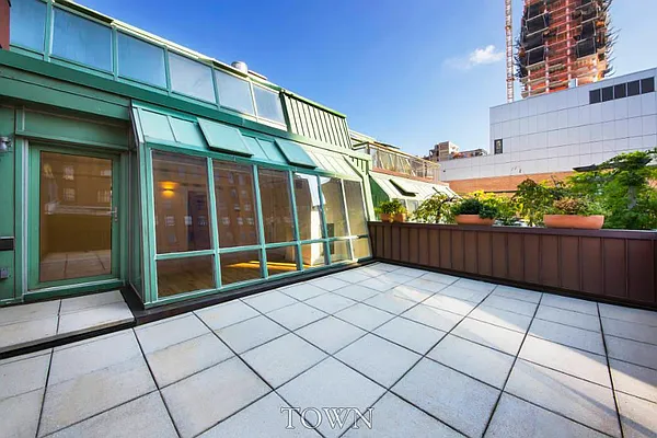 Rented by Town Residential | media 4