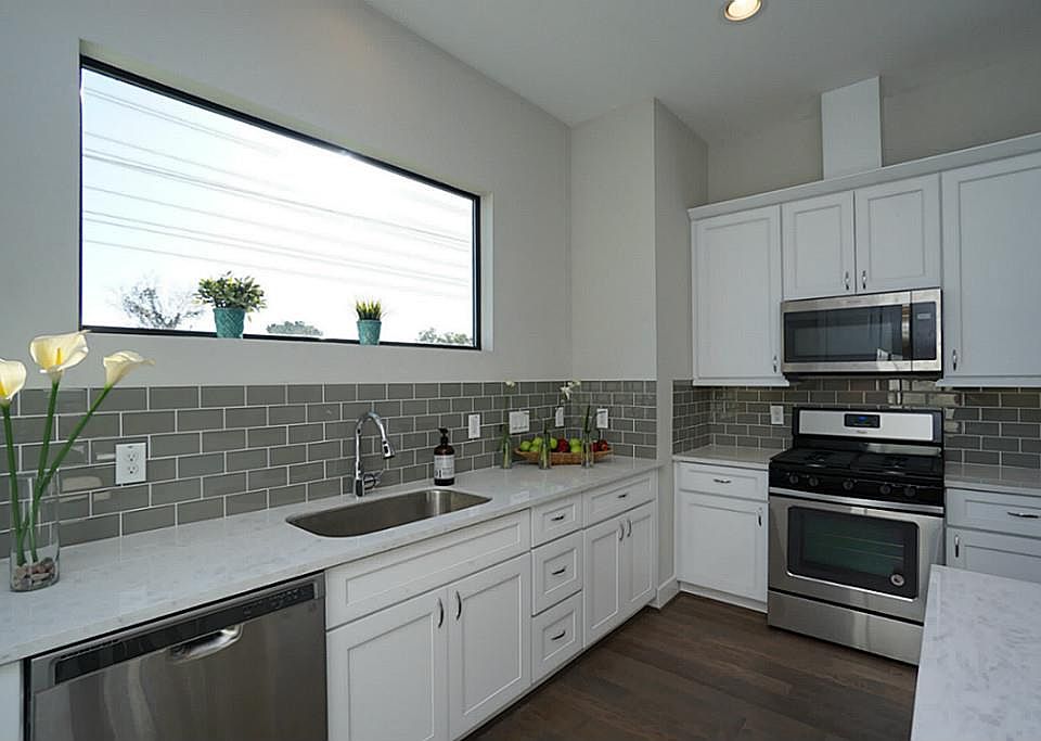1st image of 1142 Wycliffe Dr