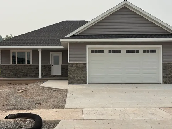 2109 E Golden Gate Dr, Appleton, WI 54913