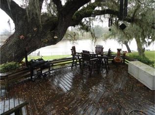 1118 Riverbend Rd, Brazoria, TX 77422