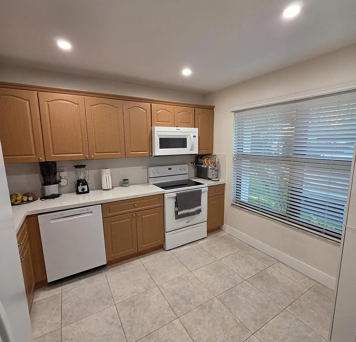 2 bed, 1089 sqft, $2,600 — Photo 2