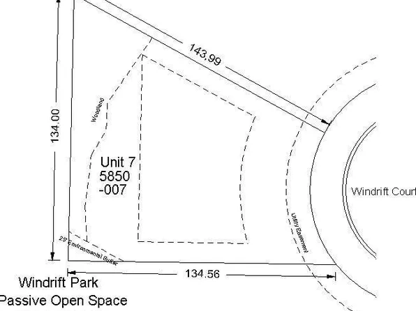 5850 Windrift Ct, West Bloomfield, MI 48324