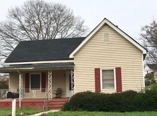 2 Whiting St, Lagrange, GA 30241