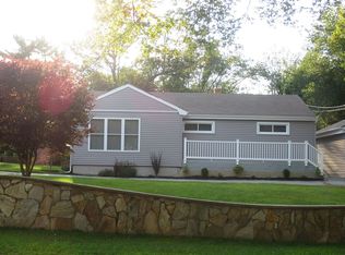 24 Davis Rd, Westport, MA 02790