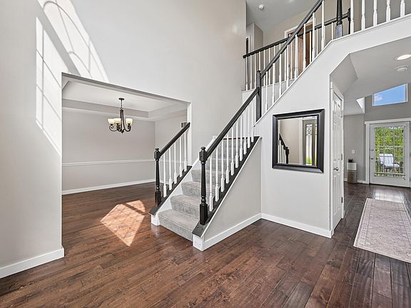 4th image of 2053 Wedgewood Ln