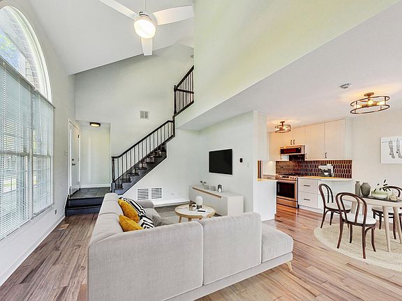 5th image of 1503 Barrymore Dr #24-1