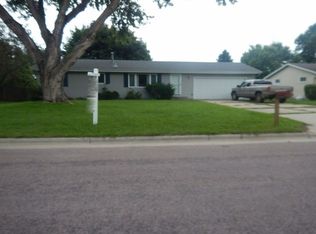 1613 Court St, Le Sueur, MN 56058