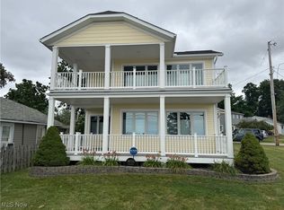 38332 N Beachview Rd, Willoughby, OH 44094