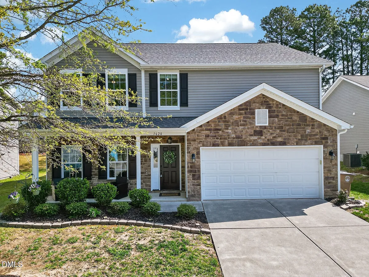 Building Photo - 1628 Fern Hollow Trl