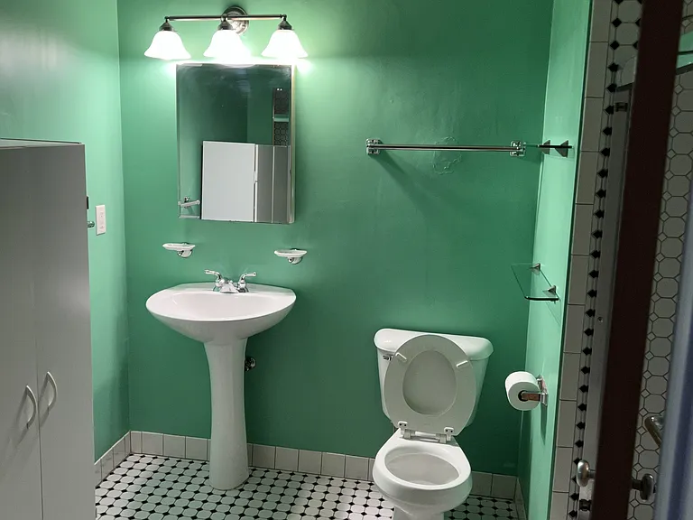 759 N Water St #201 — Photo 8