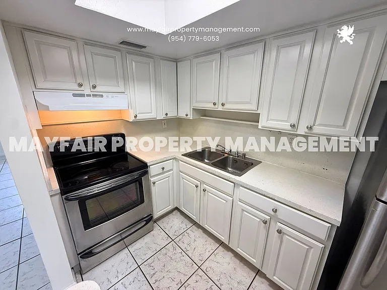 432 NW 42nd St #2 — Photo 4