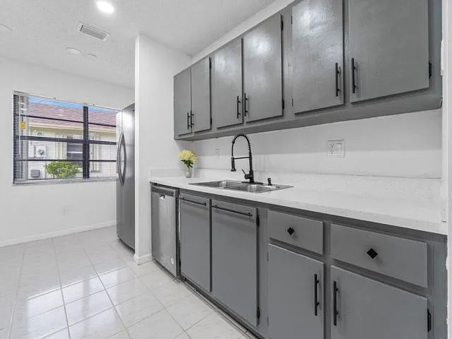 1620 Granfern Ave — Photo 15