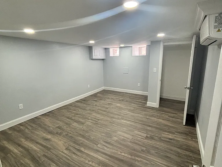 804 Appleton St — Photo 1