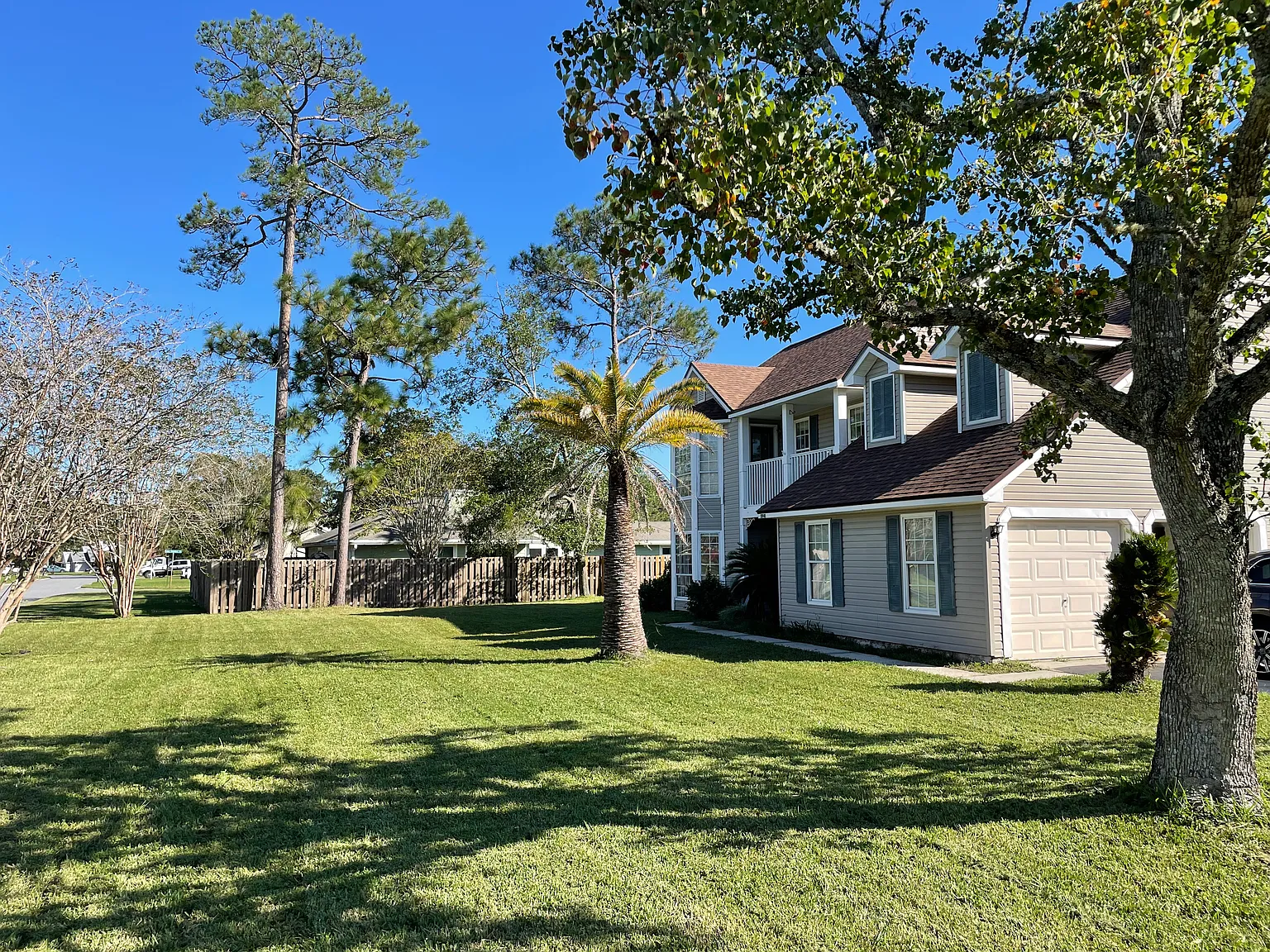 4 bed, 2.5 bath, 2248 sqft, $2,500 — Photo 1