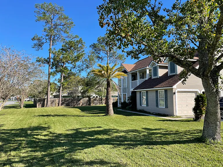 4 bedroom house on large corner lot