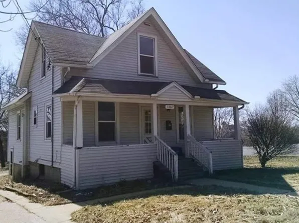 1361 Rural St, Rockford, IL 61107