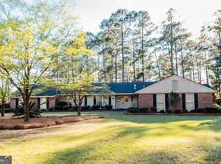 5207 Forest Lake Rd, Eastman, GA 31023