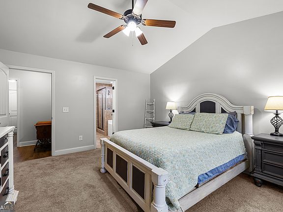 5th image of 36 E Gordon Rd