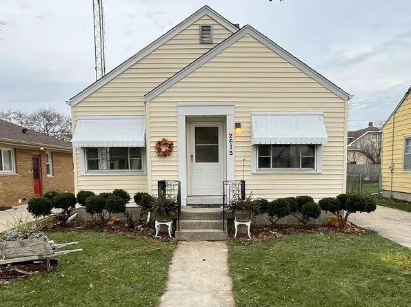 2613 Hayes AVENUE, Racine, WI 53405