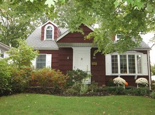 84 Fairview Ave, Bergenfield, NJ 07621