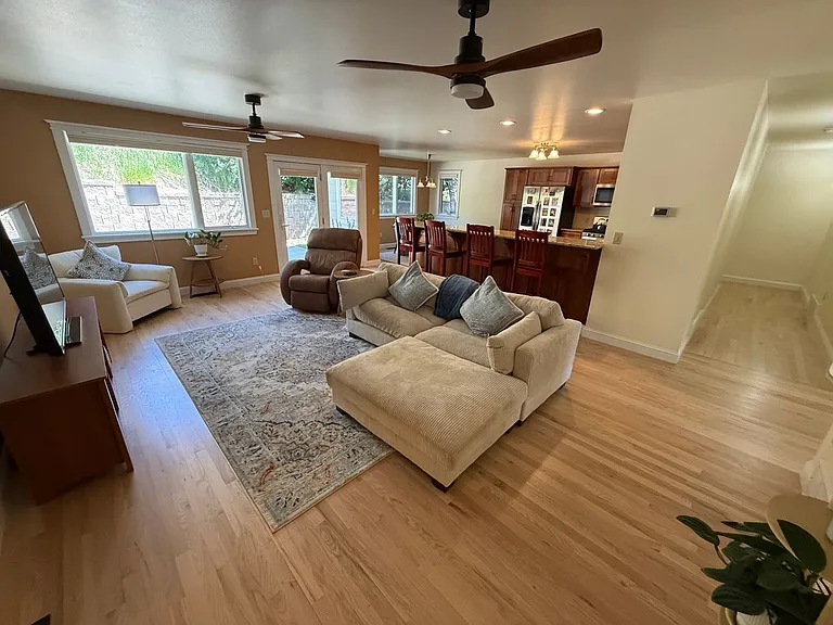 230 River Pl — Photo 7