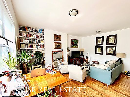 1st image of 897 Pacific St #2