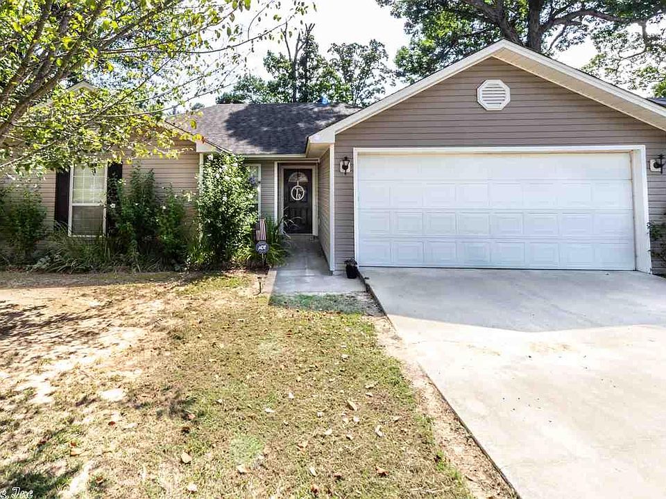 1st image of 38 Brenda Dr