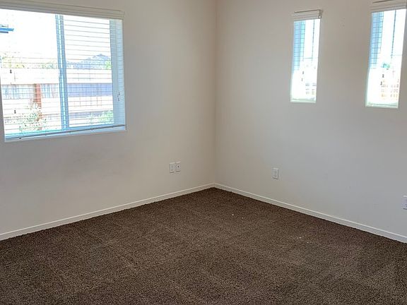 5th image of 3336 S Villa St