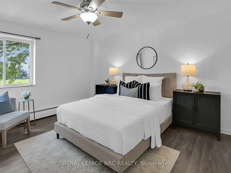 196 Scott St #208 — Photo 14